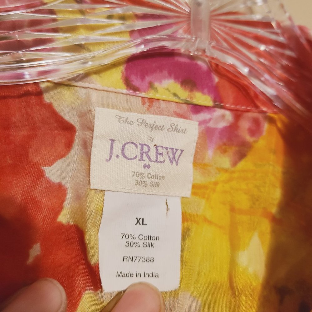 J. Crew Factory | Women's Floral Print The Perfect Button-Down Shirt (Size XL) - Picture 2 of 11